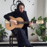 یگانه عبادزاده سایت یک گیتار